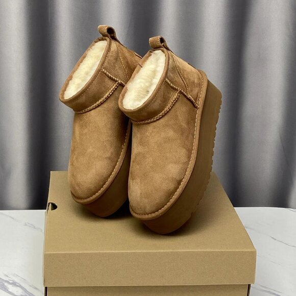 UGG Australia Classic Ultra Mini Platform Boots - Picture 4 of 6